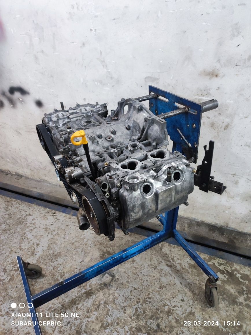 Двигатель мотор 2.5 AVLS после ремонта Subaru outback legacy forester