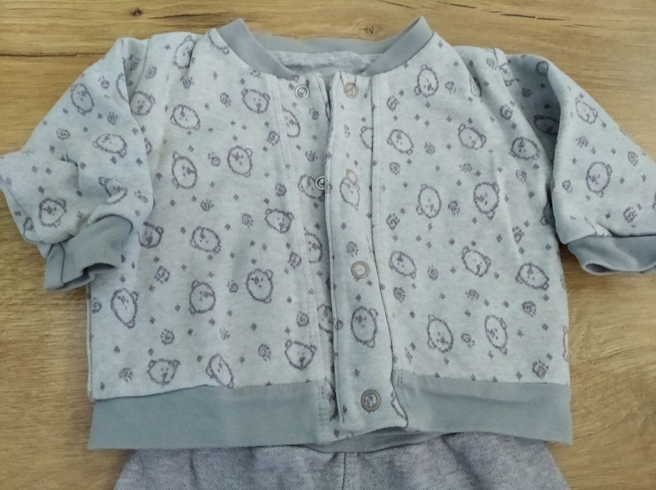 Ciepły komplecik dres niemowlęcy Mrofi