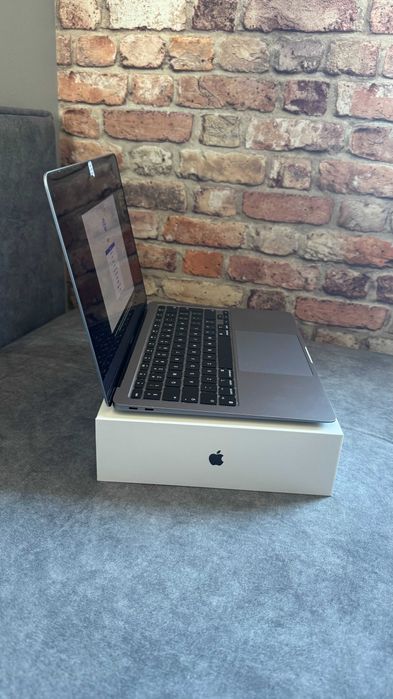 MacBook Air M1 13” /8GB RAM / 512GB SSD