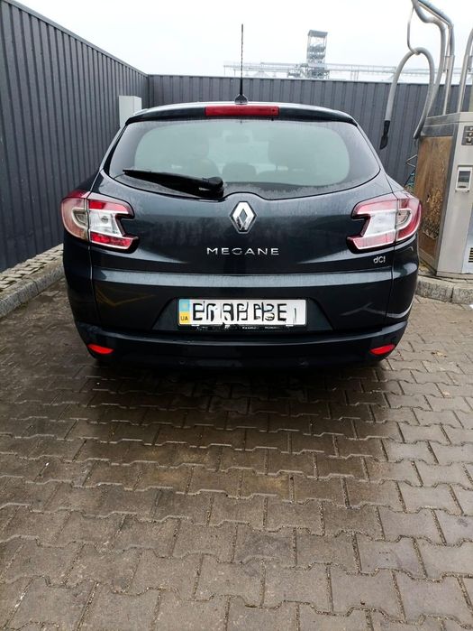 Терміново! Рено меган !