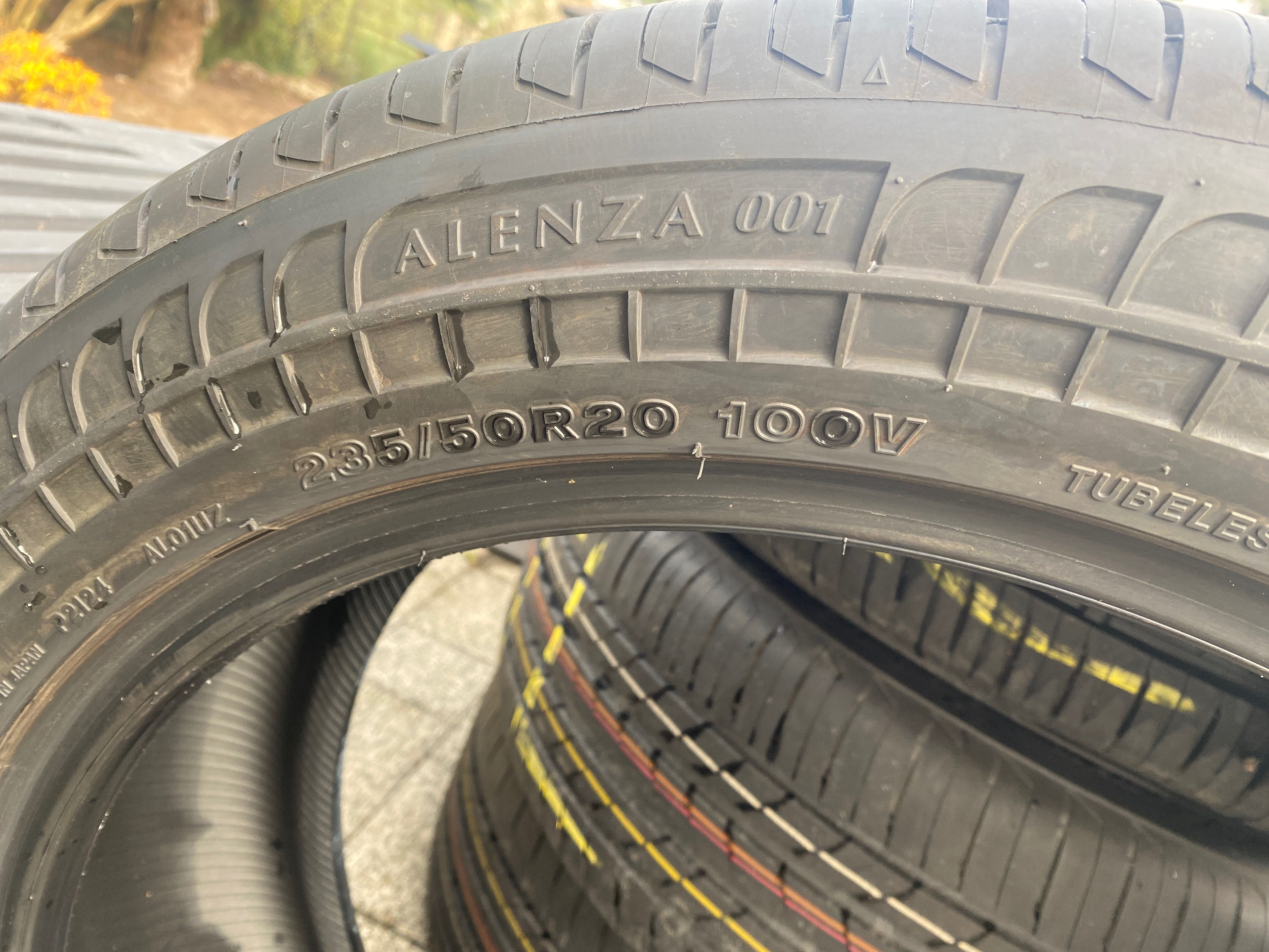 Bridgestone Alenza 001 235/50 R20 100V DOT 4523