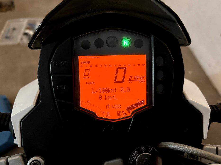 KTM Duke 125 # Akrapovic # crash pady # nowy napęd# 15 KM 2,5 l/100 km
