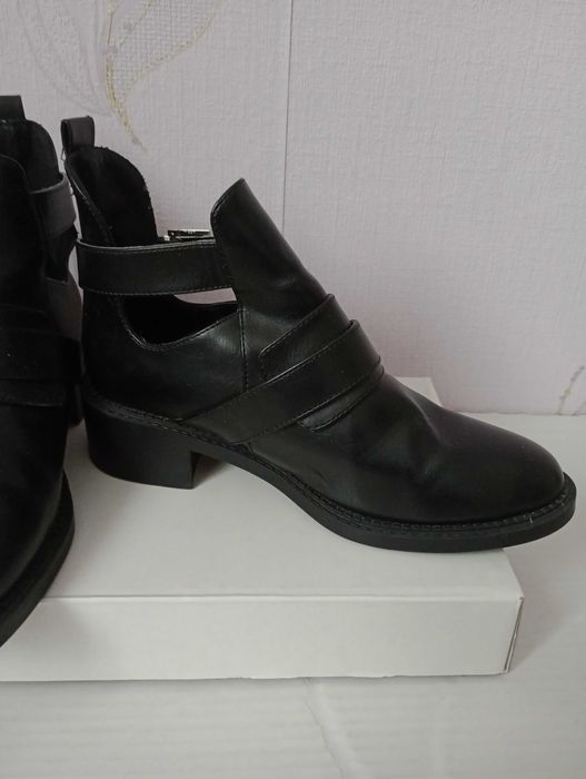 Botki damskie przejściowe Pimkie rozmiar 38.