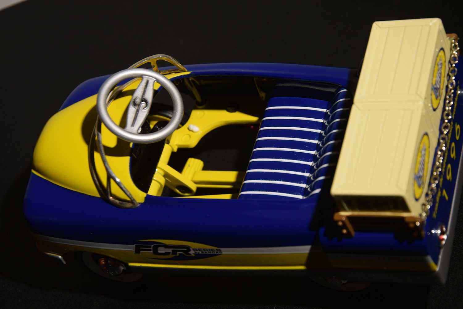 Carro a Pedais miniatura