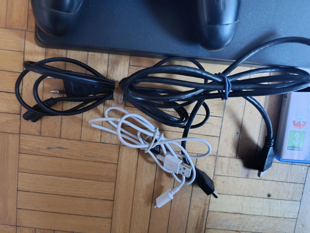 Ps 4 500 GB odbiór osobisty.
