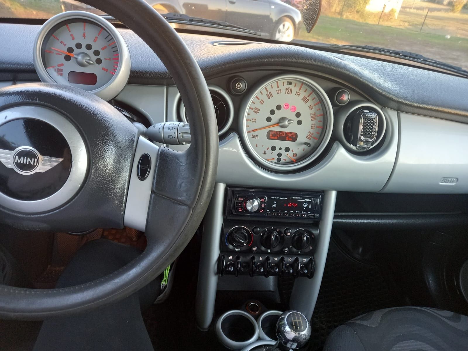 Mini one 2002r 130km