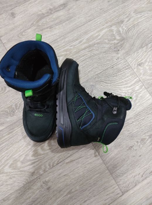 Продам Ботинки зимние ecco 36 размер