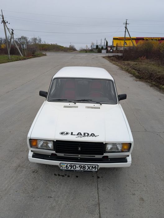 Продам ВАЗ 2107 стан нової машини 1.3 експортний варіант