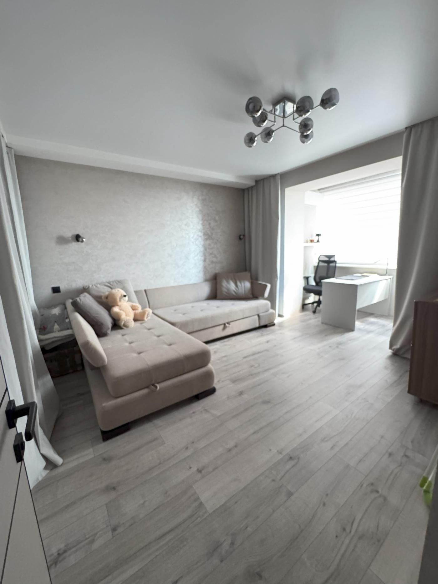 Продажа 2-ком. квартиры с авторским ремонтом, м. Победа
