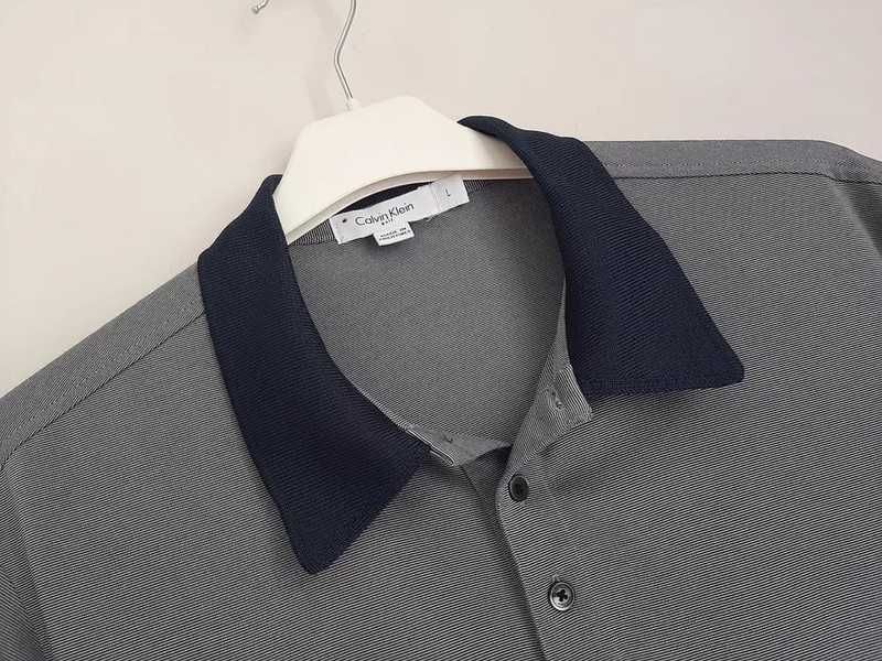 T-shirt Calvin Klein L