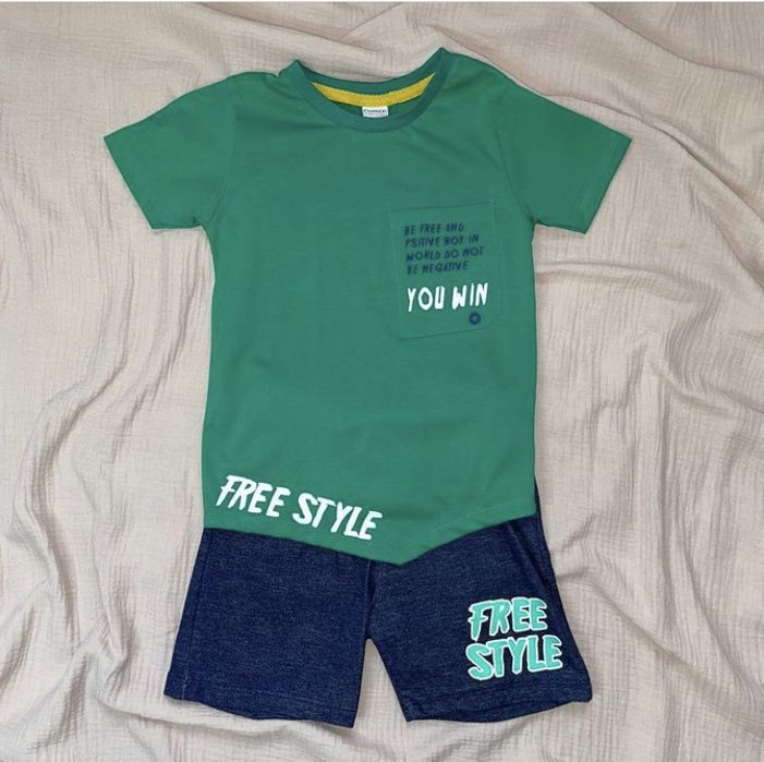 Літній костюм на хлопчика