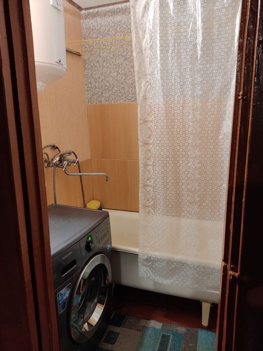 Сдам двокімнатну квартиру на довгий срок
