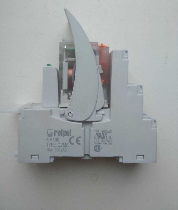 Інтерфейсне реле Relpol PIR3 з колодкою GZM3