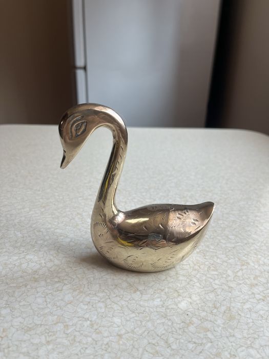 Mosiężny łabędź figurka 12,5 cm