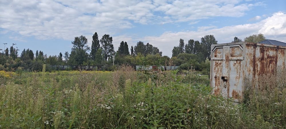 Продам земельну ділянку Параджанова