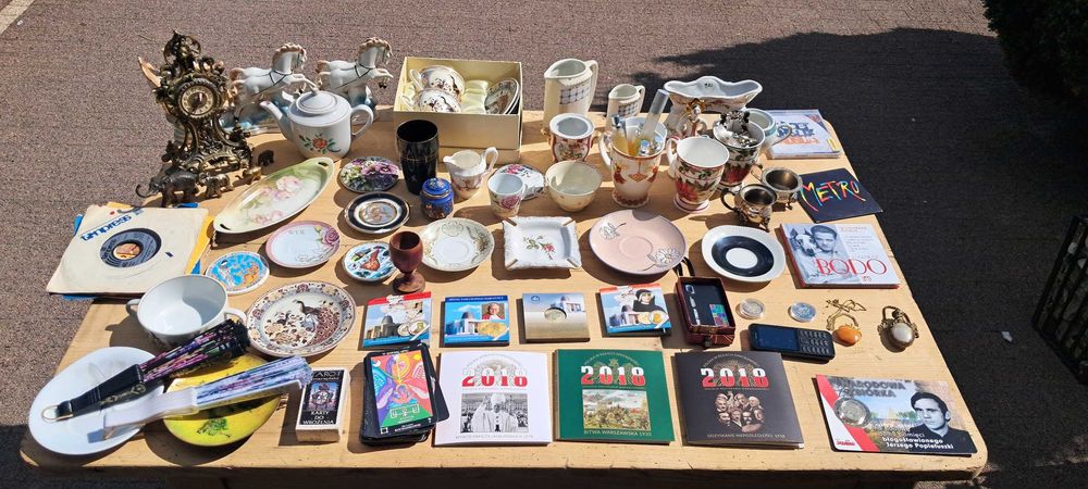 sprzedam rzeczy ze zdjęć antyki zabytki porcelana płyty