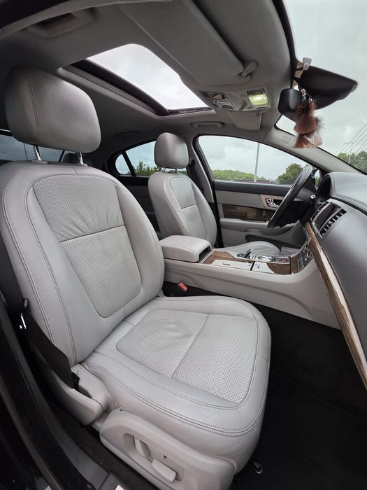 Jaguar XF 2.7 V6 Diesel Premium Luxury 2008