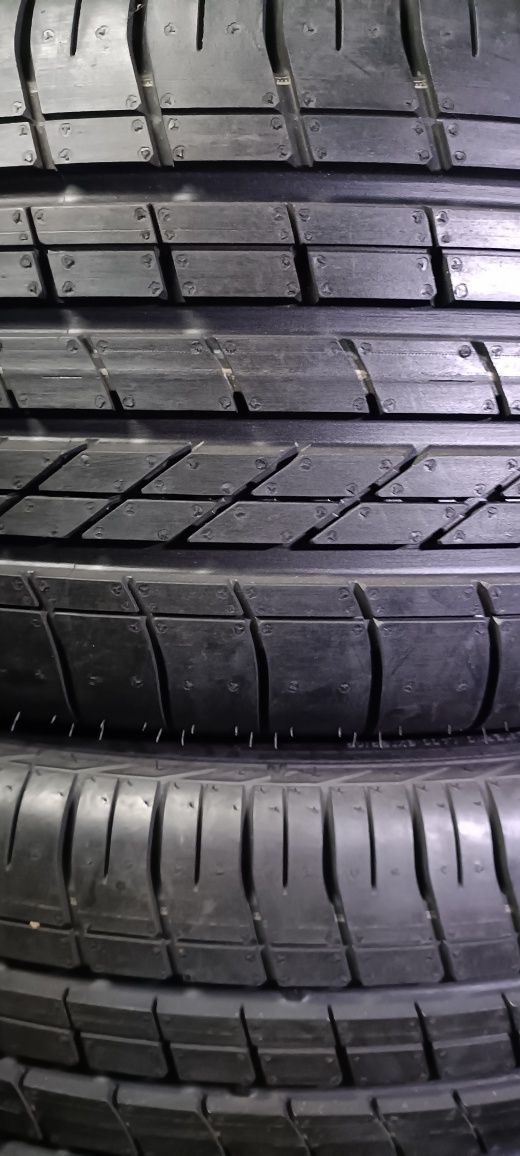 Pneus 245/40/19 RFT