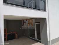 Moradia Geminada Duplex T3 com Piscina Fernão Ferro