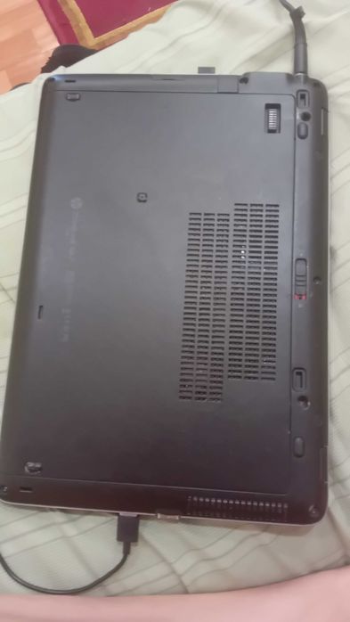 Ноутбук hp в нормальному стані