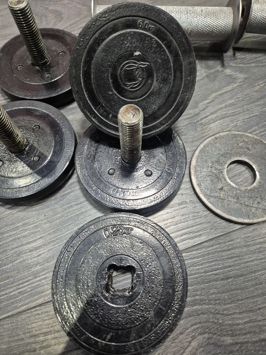 Гантелі наборні обрезинені.