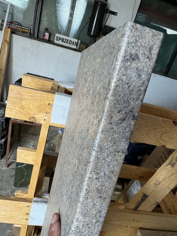 Blat EGGER F371 ST82 galizia szarobeżowa 4 cm rozne formaty