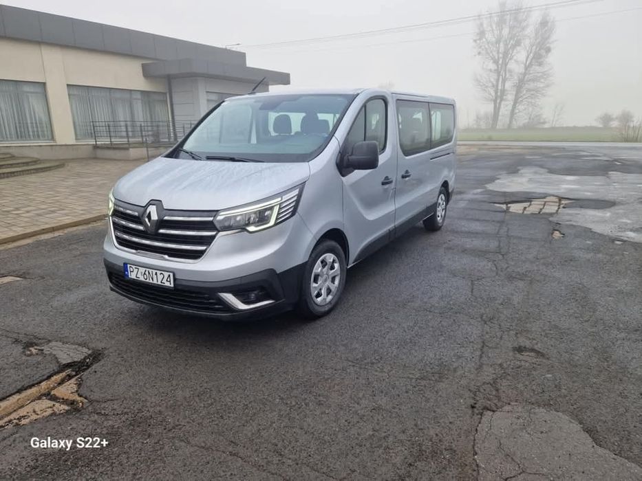 Nowy Renault Trafic 9-osób wynajem automat full pakiet ubezpieczenia