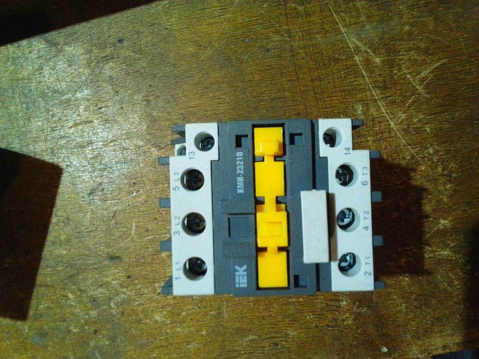 Контактор малогабаритний ІЕК