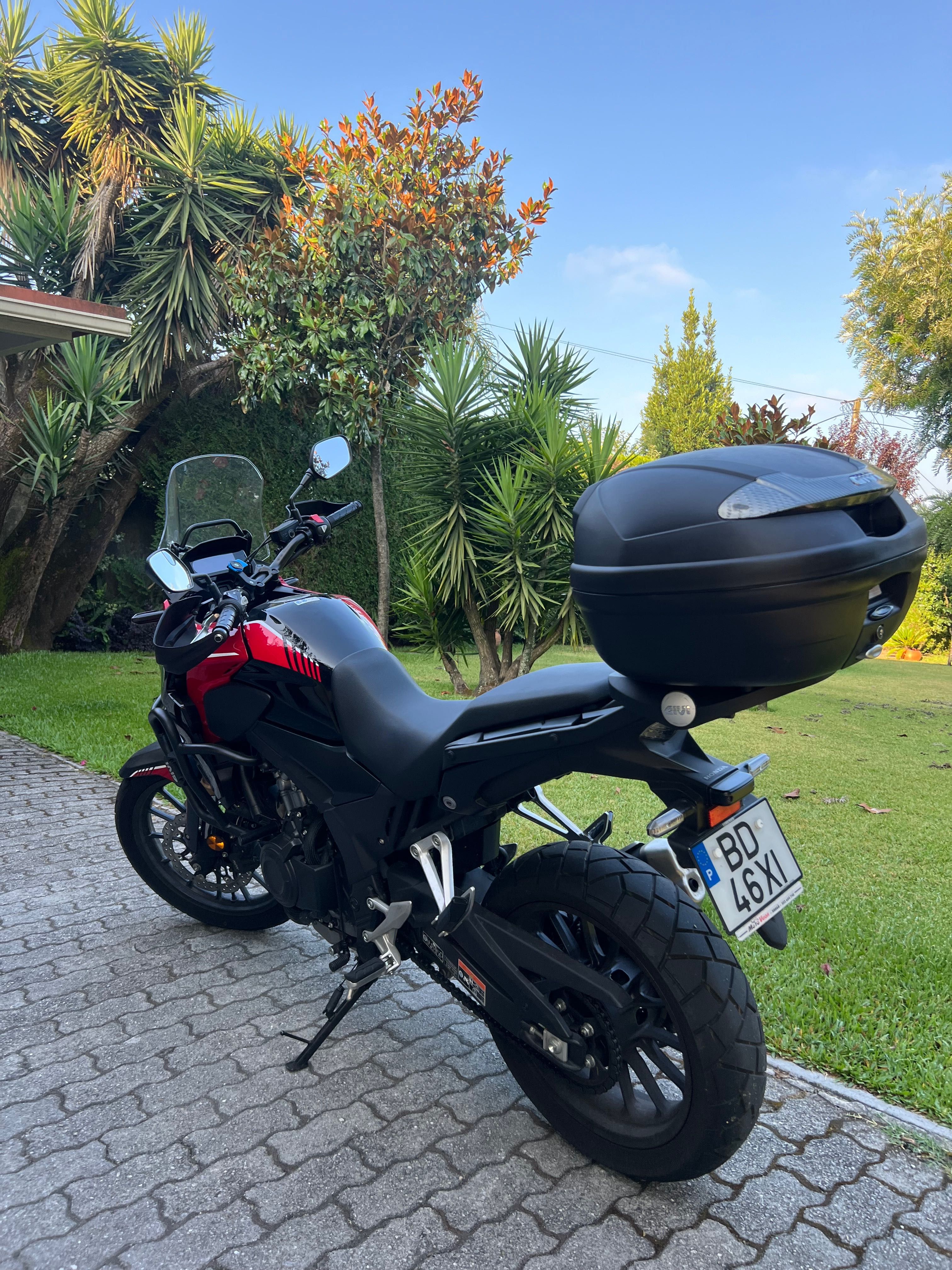 Honda CB500X 2023