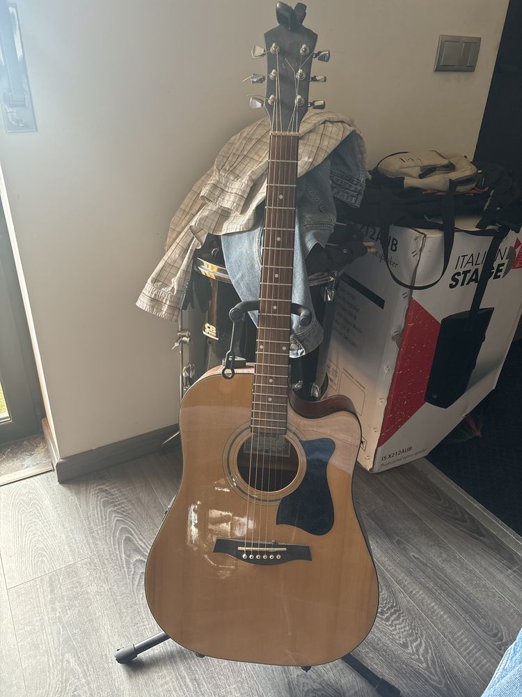 Ibanez guitarra usada com algum tempo