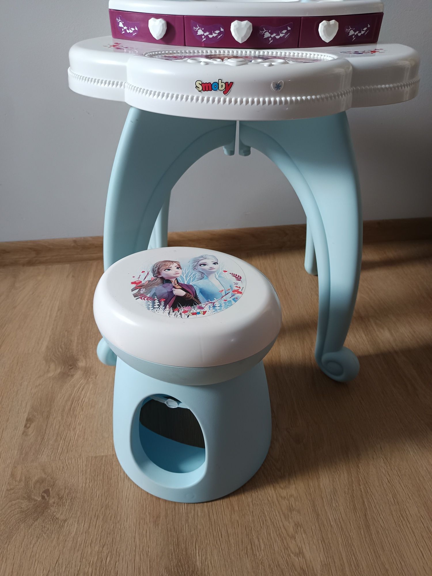 Toaletka plus taboret kraina lodu Elsa smoby