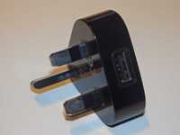 Ładowarka USB 750mA chuda zgrabna (płaska) z angielską wtyczką typu G