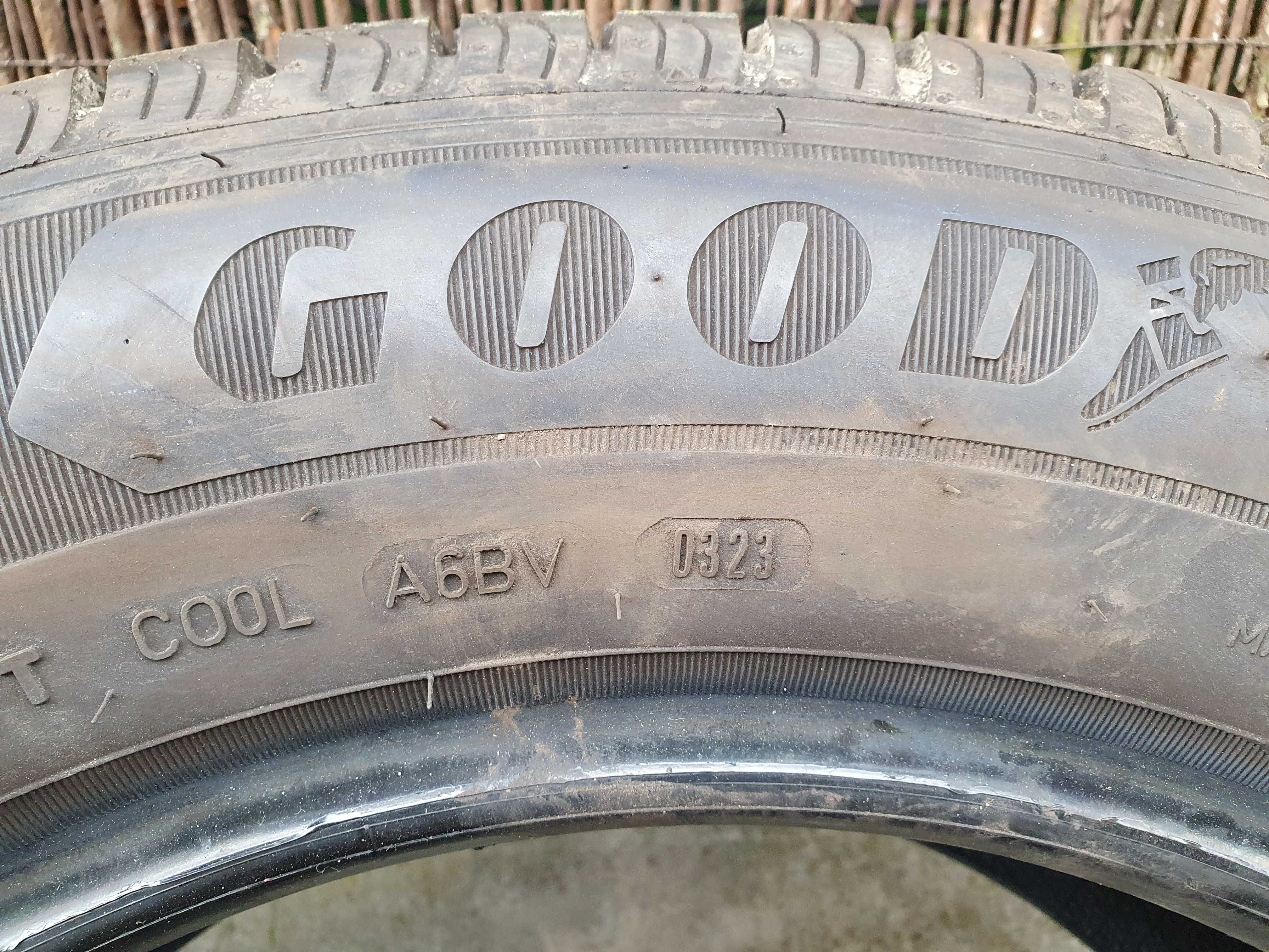 4x 215/65/16C 109/107T Good/Year Efficient Grip Cargo Demo! 2023r.