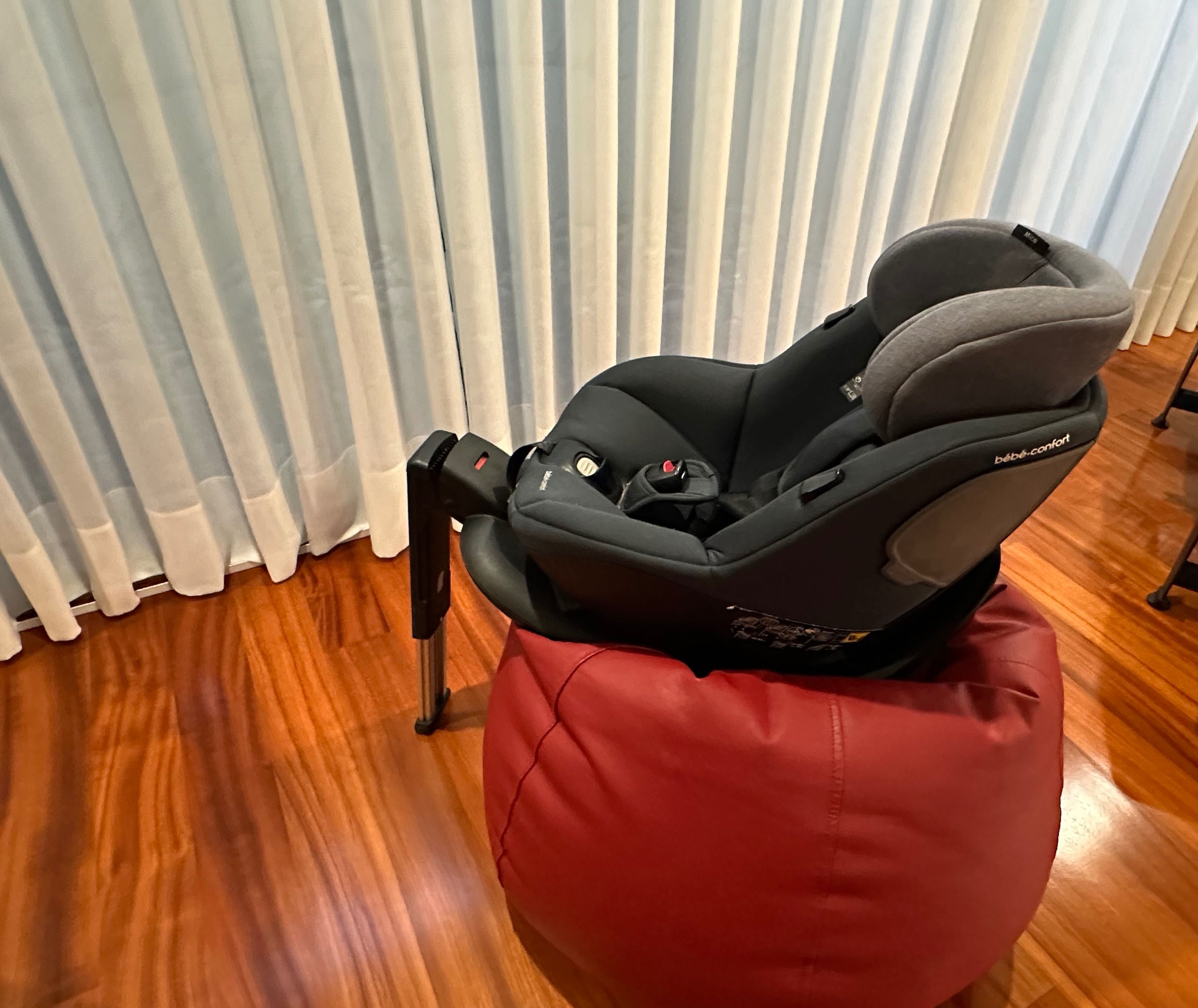 Cadeira auto rotativa 360 bebeconfort