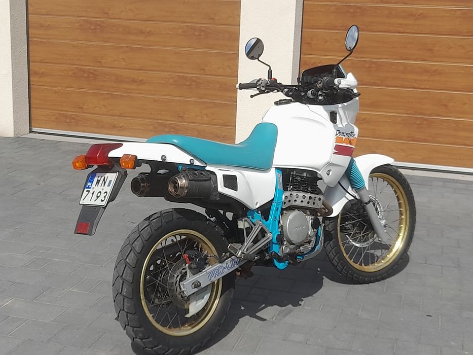 Honda Dominator 650. Na kat. A2