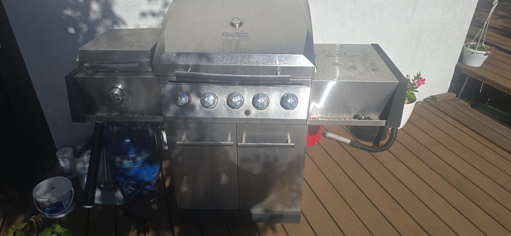 Grill gazowy charbroil zw stali nierdzewnej 5 palników