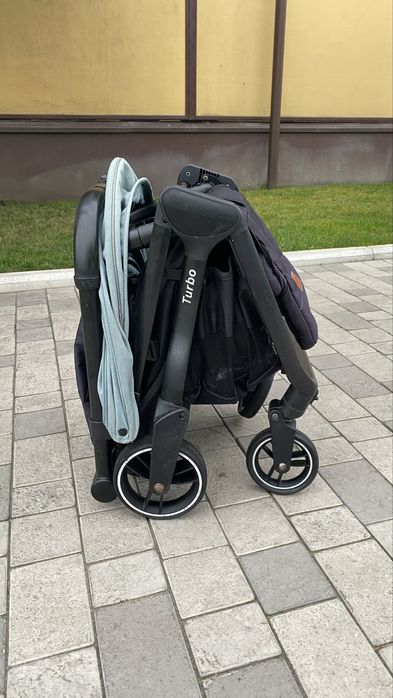 Прогулянковий візок Carrello Turbo(прогулочная коляска camino joy)