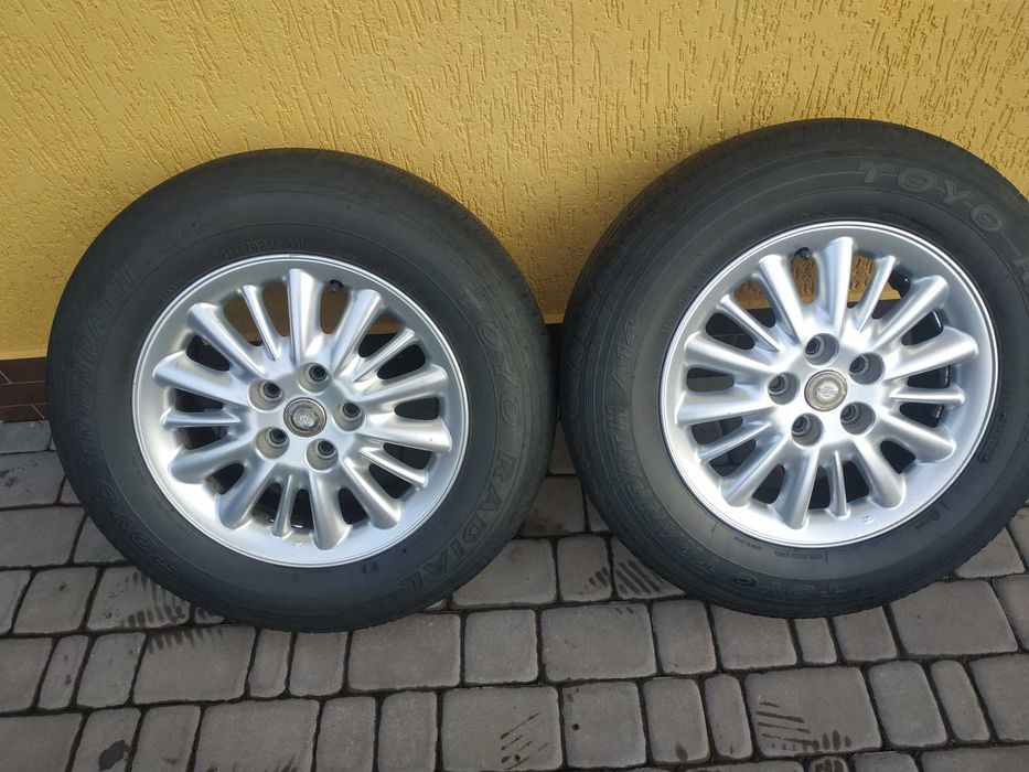 Шини toyo radial r16 215/70