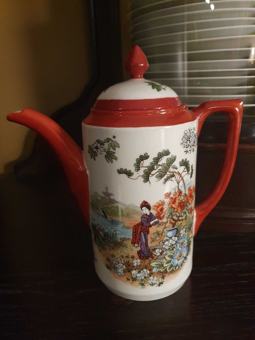 Dzbanek porcelanowy  orientalny,Alt Wasser ,Carl Tielsch