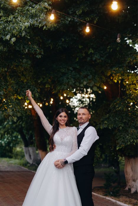 Весільна сукня ручна вишивка бісером