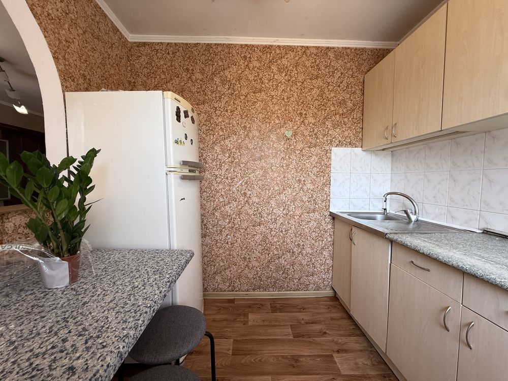 Продаж 2-кімнатної Центр, Спартак, вулиця Горького