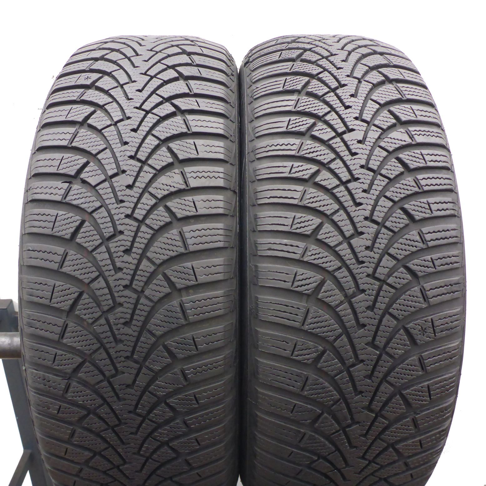 205/55/16 Goodyear 205/55R16 94H XL UltraGrip 9 Zima 2016 5,8-7mm