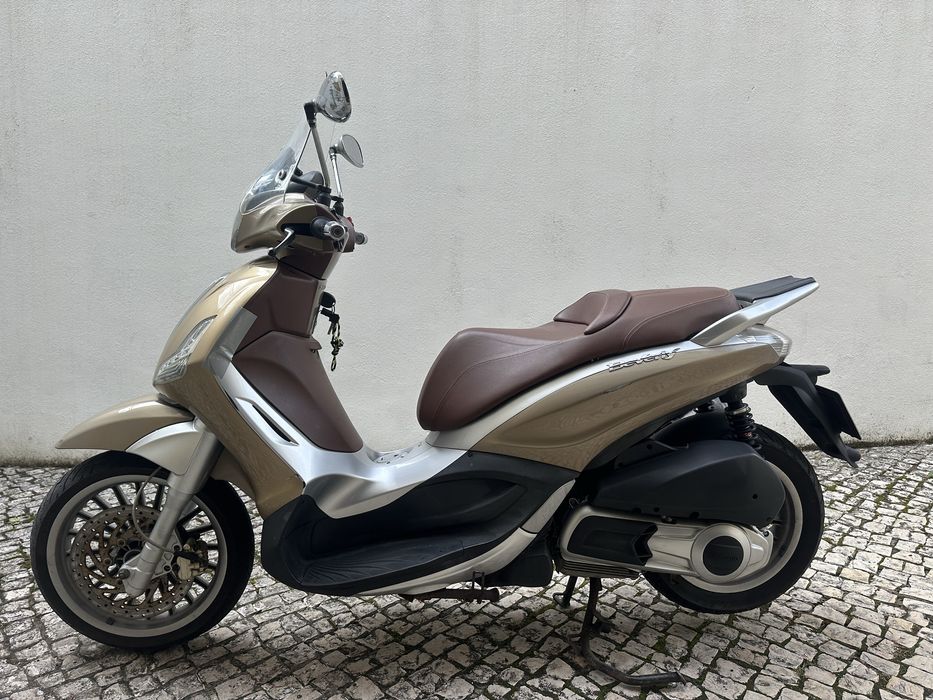 PIAGGIO Beverly 300 ie