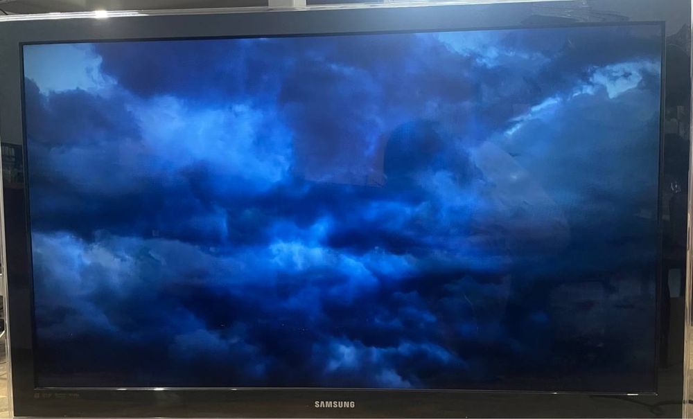 Телевізор Samsung LE46C750R2Z 46 дюймів Full HD 3D з кронштейном