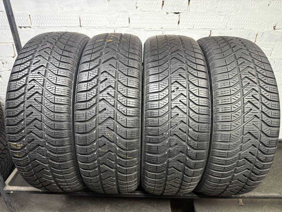 Зимові шини б/у 195/55 R17 Pirelli Winter210 Snowcontrol Serie3 (8042)