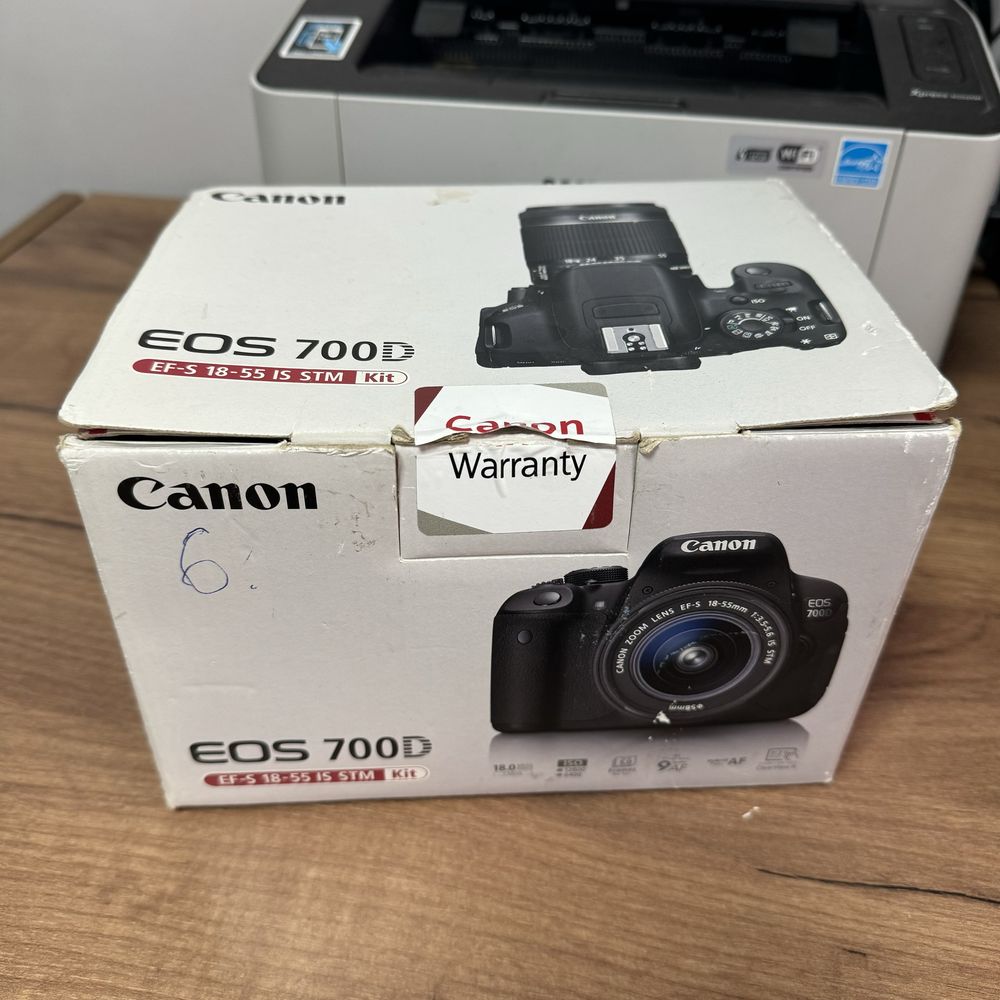Canon EOS 700D kit 18-55