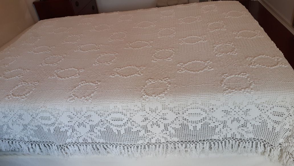 Colcha croché 2,20 x 2 m algodão branca