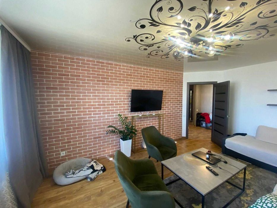 Продаж 3 км квартири на Коцюбинського в новобудові з індивідуальним