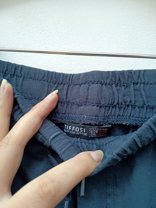 Calções Azuis Escuros de Rapaz