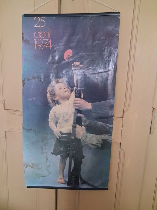 Poster Comemorativo Revolução de 25 de Abril de 1974